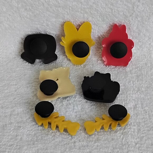 Lot of 7 Fun & Decorative Crocs Hole Covers!! - Picture 2 of 2